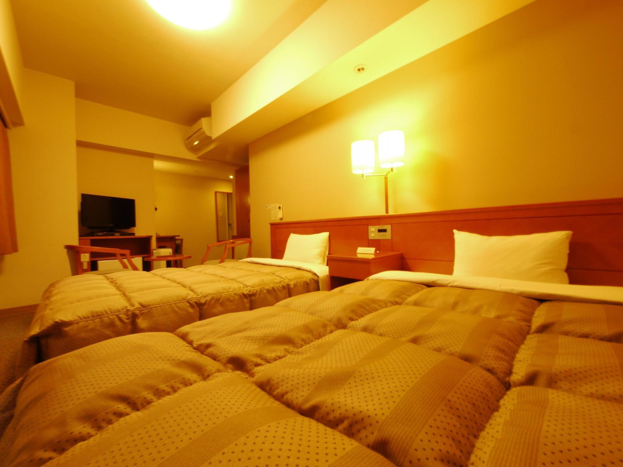 Hotel Route-Inn Fukaya Ekimae Kültér fotó