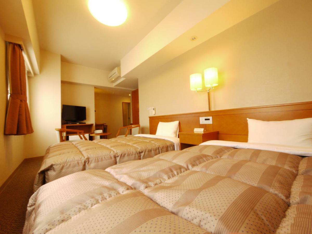 Hotel Route-Inn Fukaya Ekimae Kültér fotó